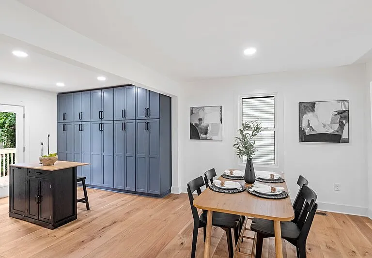28 Douglas Dr — Photo 12