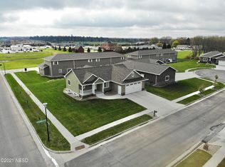 1518 Jefferson Cir NE, Watertown, SD 57201