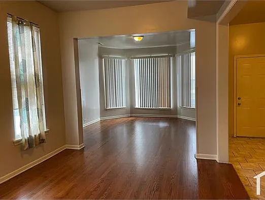 3 bed, $1,700 — Photo 2