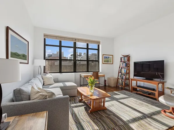 80 Metropolitan Ave APT 4G, Brooklyn, NY 11249