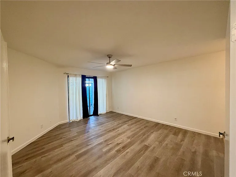 60 Coventry Ln — Photo 11