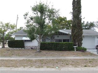 1245 Excalibur St, Holiday, FL 34690