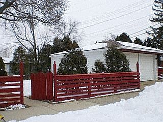 2nd image of 23561 Tireman St