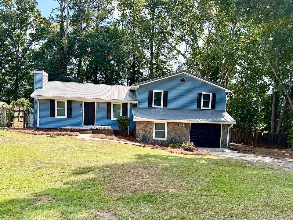 1st image of 76 W Wedgewood Cir