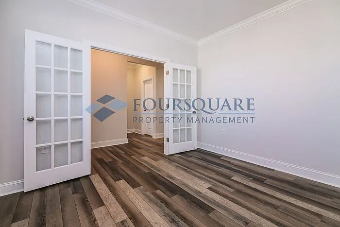 425 Canyon Spring Trl — Photo 10