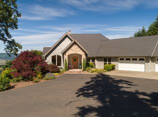 18865 NE Buena Vista Dr, Dundee, OR 97115