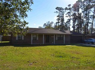 5285 Rosemary Dr, Beaumont, TX 77708