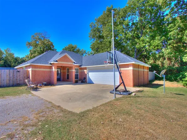 10720 NE 10th St, Midwest City, OK 73130