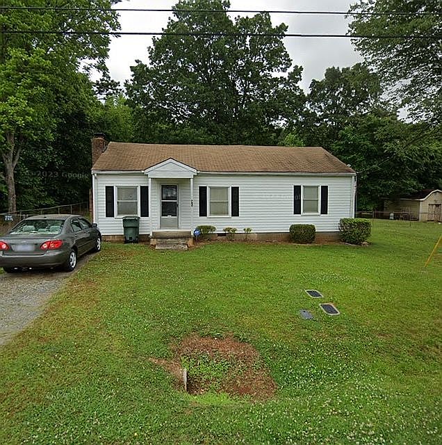 1st image of 740 Log Cabin Dr