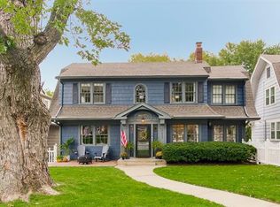 5637 Oak St, Kansas City, MO 64113