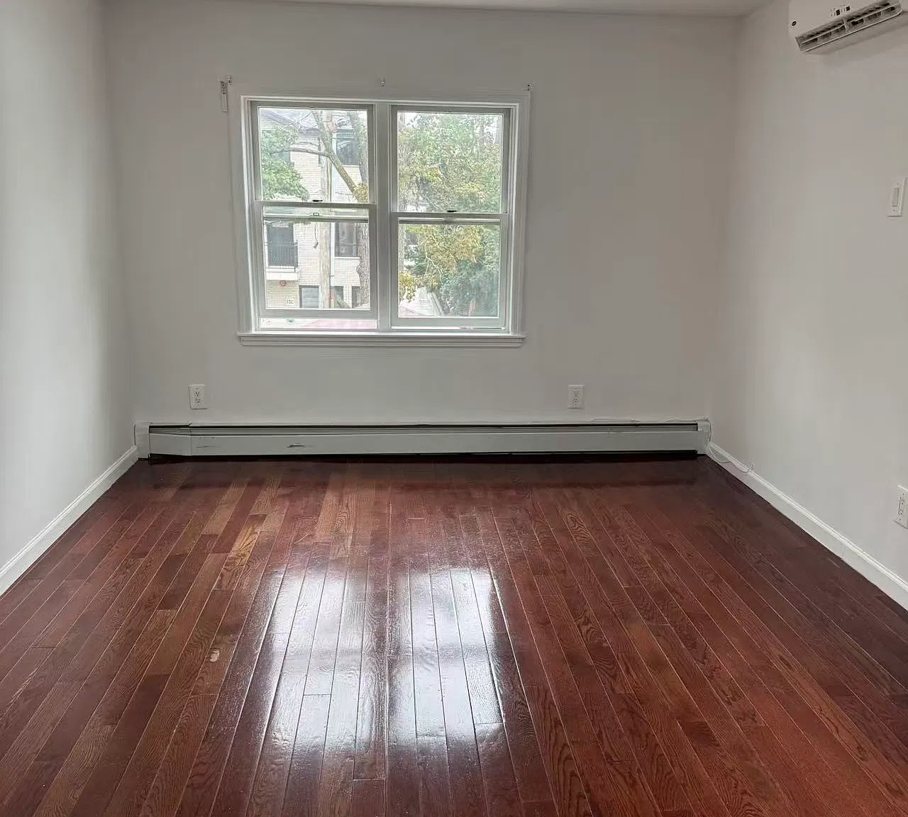 3 bed, 850 sqft, $2,980 — Photo 4