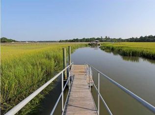 138 3rd Ave, Mount Pleasant, SC 29464