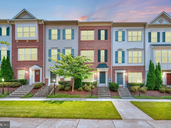 4510 Potomac Highlands Cir, Triangle, VA 22172