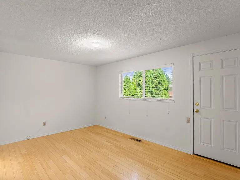 4587 SE Mason Ln — Photo 13