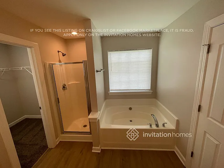 527 Clearwater Dr NW — Photo 16
