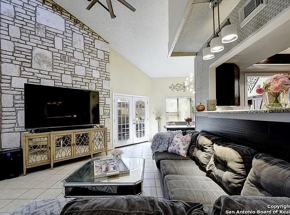 5th image of 8515 Echo Creek Ln