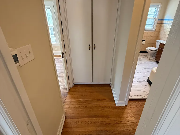 720 Seminary St — Photo 10