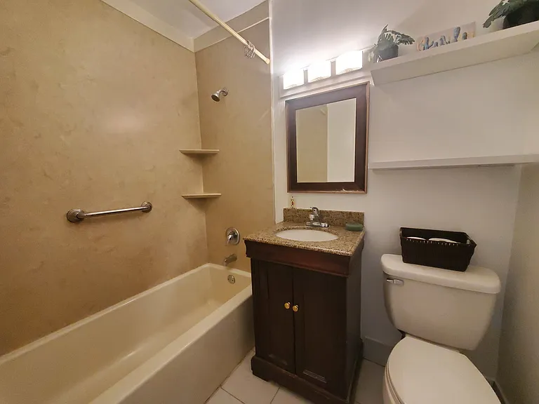 11 Bedford Ave #2 — Photo 6