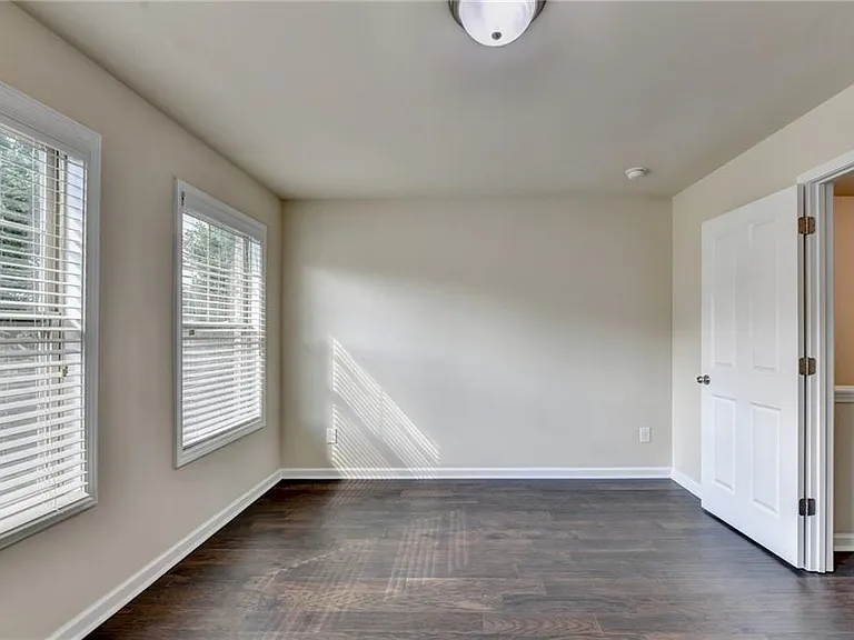 4307 Tacoma Trce — Photo 42
