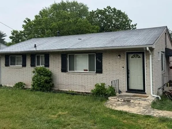 206 Nancy Dr NW, Roanoke, VA 24017