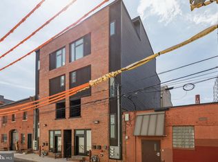 1328 Nectarine St, Philadelphia, PA 19123