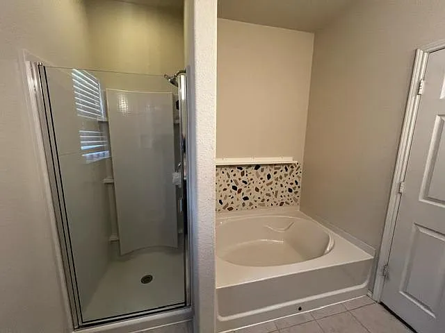 2228 Simmental Rd — Photo 10