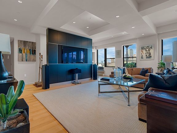 3rd image of 1166 Washington St #704-6