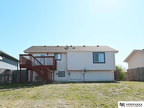 4th image of 2541 NW 55th St