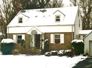 293 Meadowbrook Ave, Ridgewood, NJ 07450