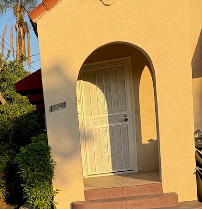 3rd image of 1222 S Marguerita Ave #A