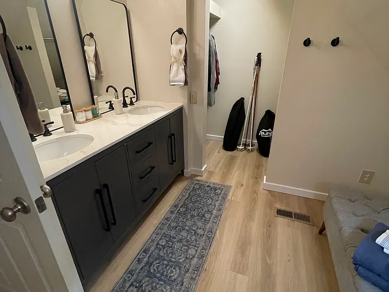 Deep Forest Dr — Photo 20