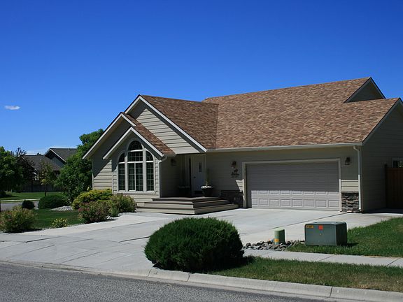 3rd image of 3081 Lily Dr