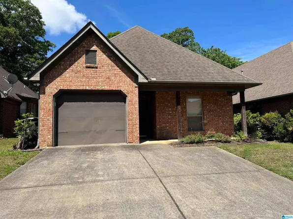 4022 Fulton Springs Ln, Fultondale, AL 35068