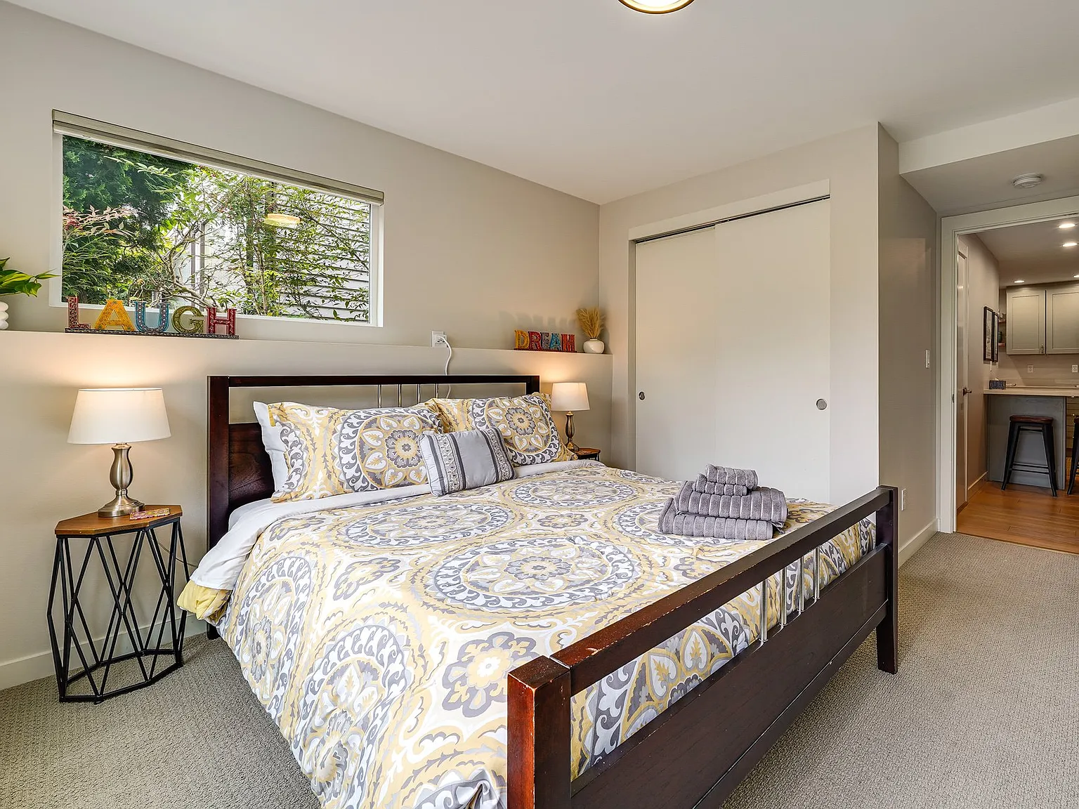 2 bed, 1400 sqft, $3,500 — Photo 3