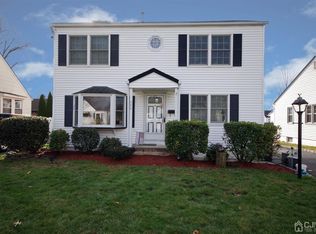 534 Howard Ave, Middlesex, NJ 08846