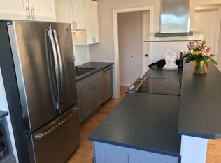 4806 42nd Ave SW APT 5, Seattle, WA 98116