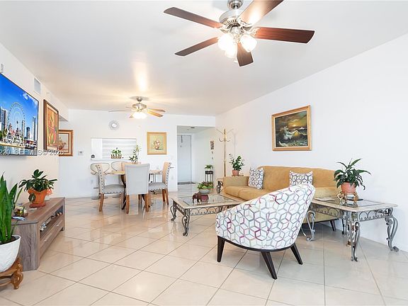 3rd image of 571 SW 141st Ave APT 207N