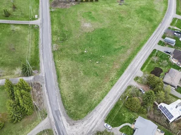 25 Nurse Ave N, Selwyn, ON K0L 1T0