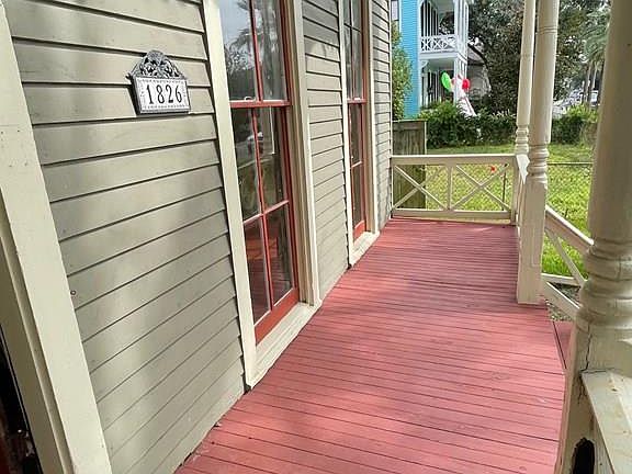 4th image of 1826 Avenue L