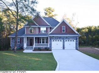 10 Shining Water Ln, Spring Lake, NC 28390