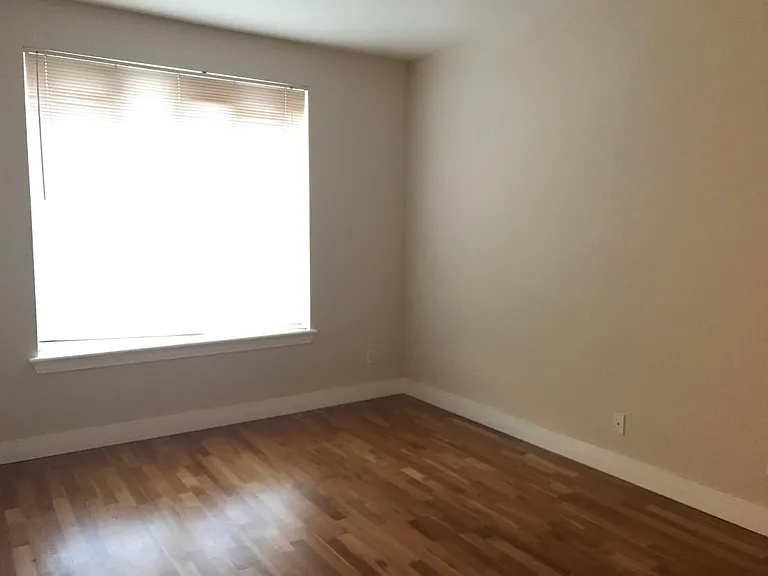9079 E Panorama Cir #311 — Photo 2