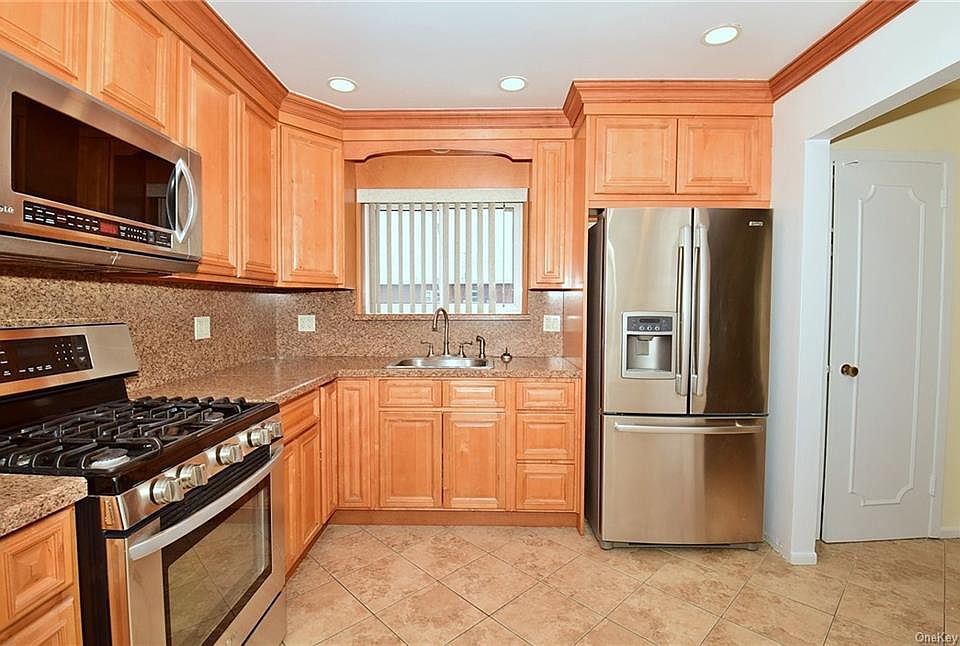 1st image of 80-19 149th Ave #2