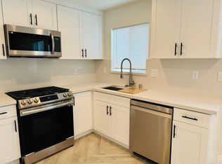 2004 Meyer Pl #A-102, Costa Mesa, CA 92627