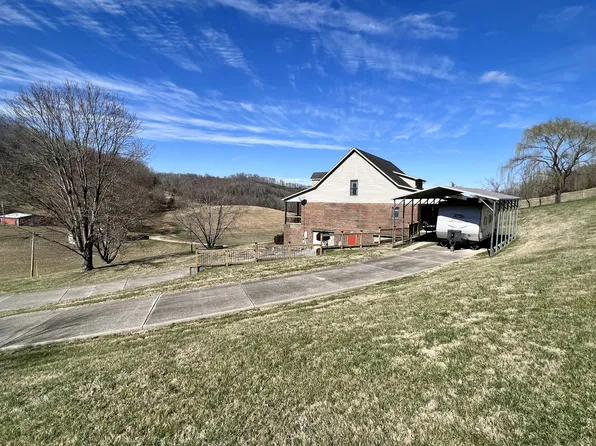 122 Granville Hwy, Chestnut Mound, TN 38552
