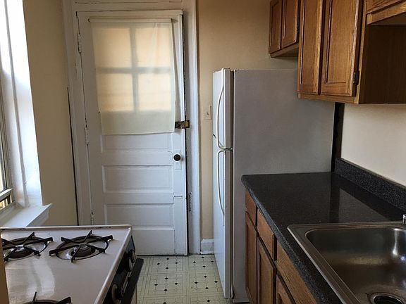 2nd image of 6174 N Wolcott Ave #2
