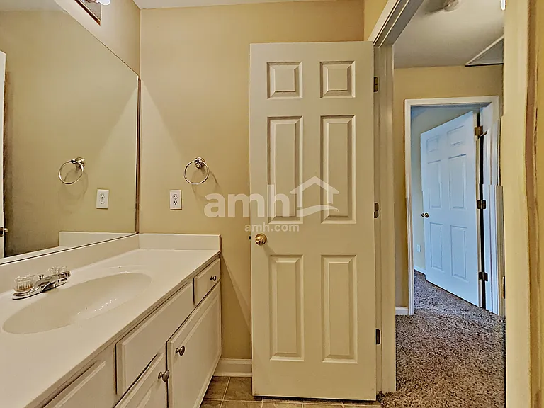 327 Meadowcrest Cir — Photo 20