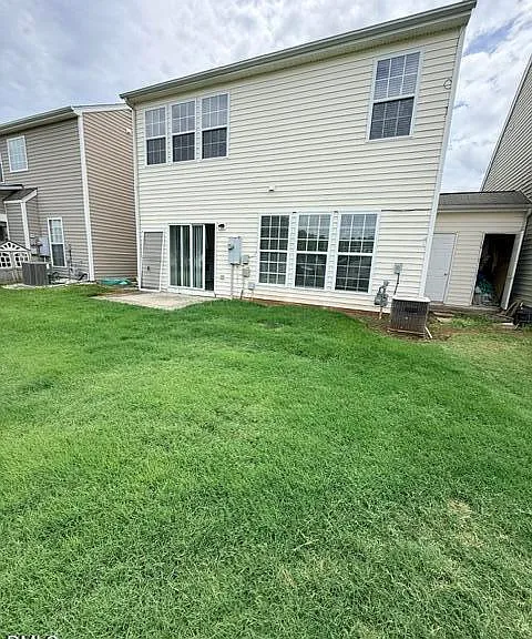 204 Caraleigh Ct — Photo 37