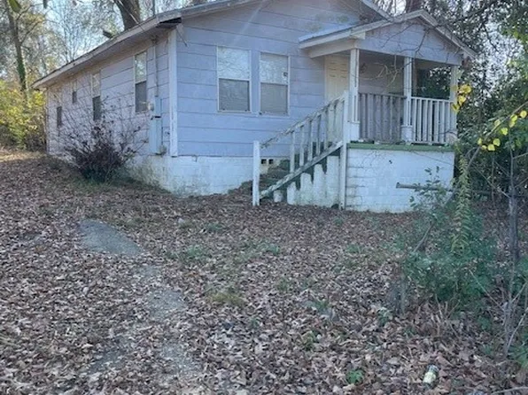 2135 5th St E, Tuscaloosa, AL 35404