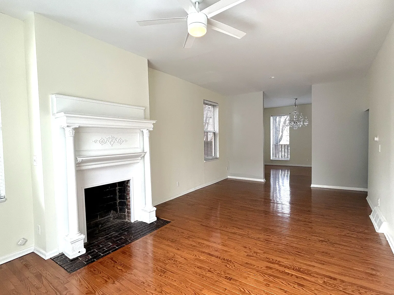 2 bed, 1.5 bath, 1500 sqft, $2,775 — Photo 2