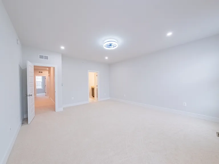 803 Birchwood Hill Pl #BB — Photo 18